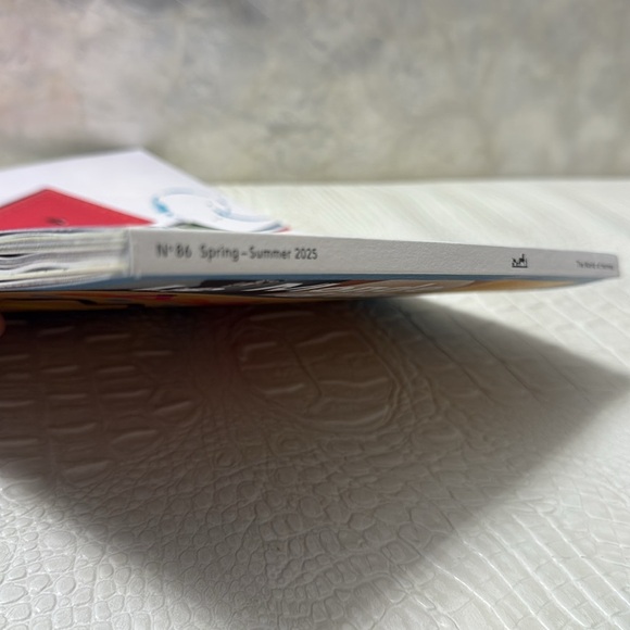 HERMES N°86 MAGAZINE spring-summer 2025. The World of Hermes. New. - Picture 7 of 7